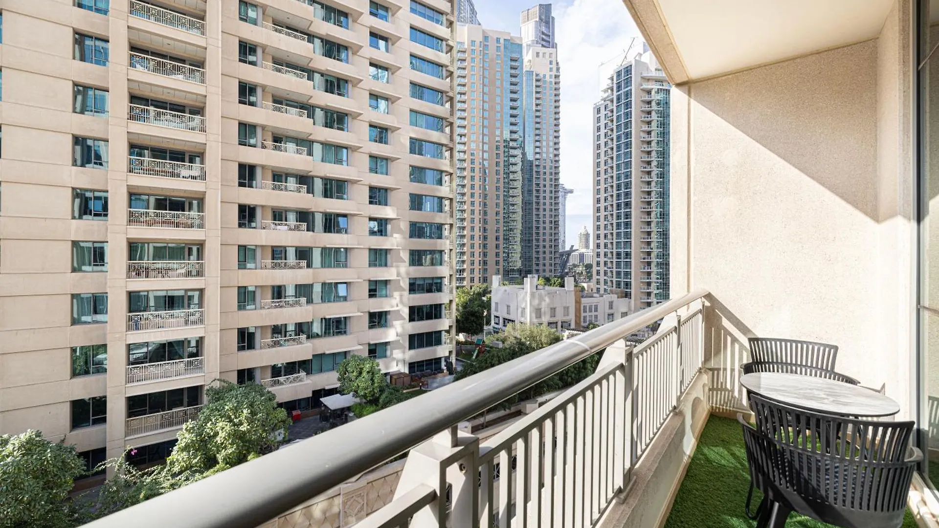 Apartment Magnificent Cozy 2 Bedroom In Downtown Dubai United Arab Emirates