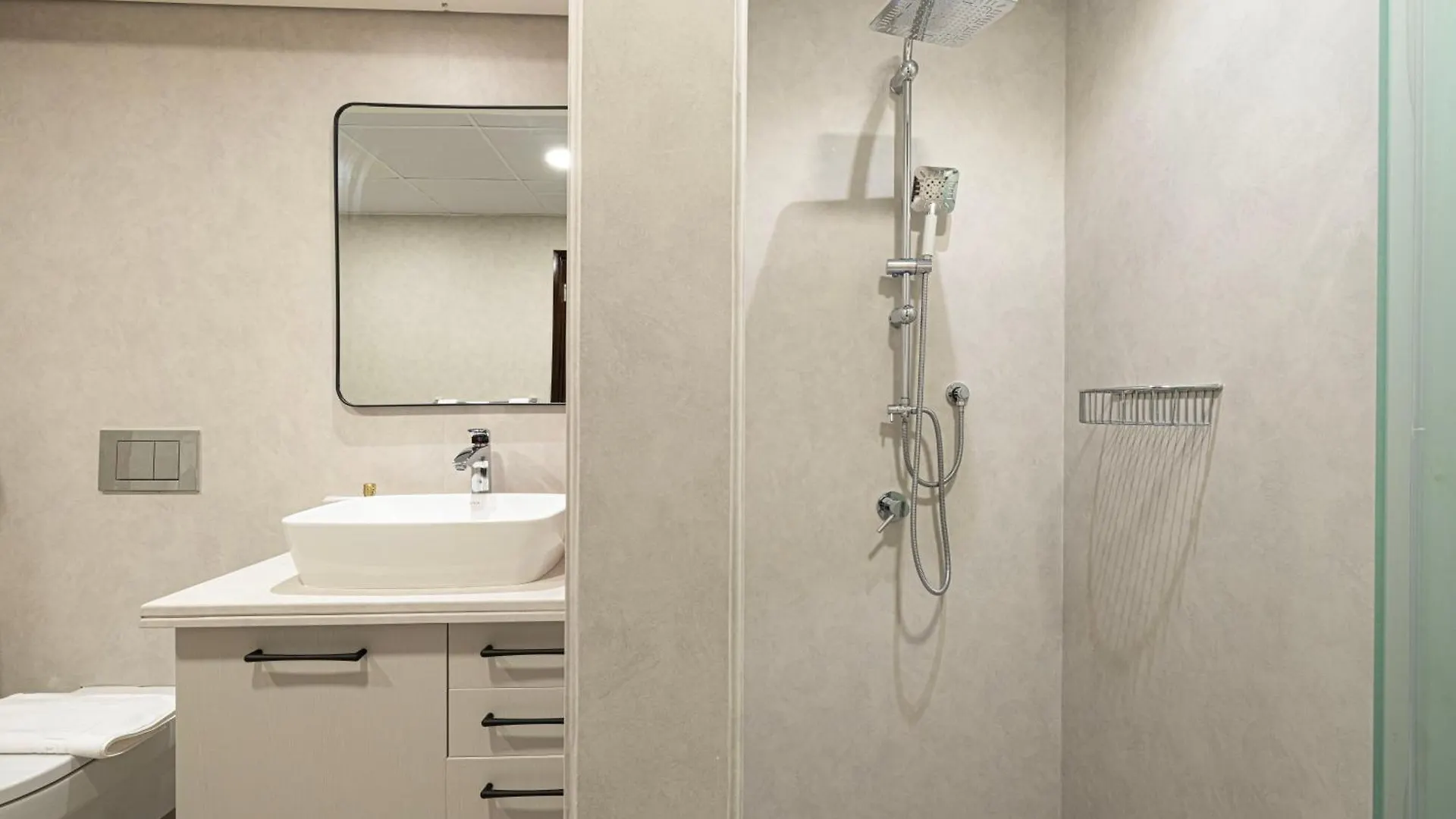 Magnificent Cozy 2 Bedroom In Downtown Dubai